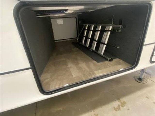 2025-coachmen-brookstone-932-p19