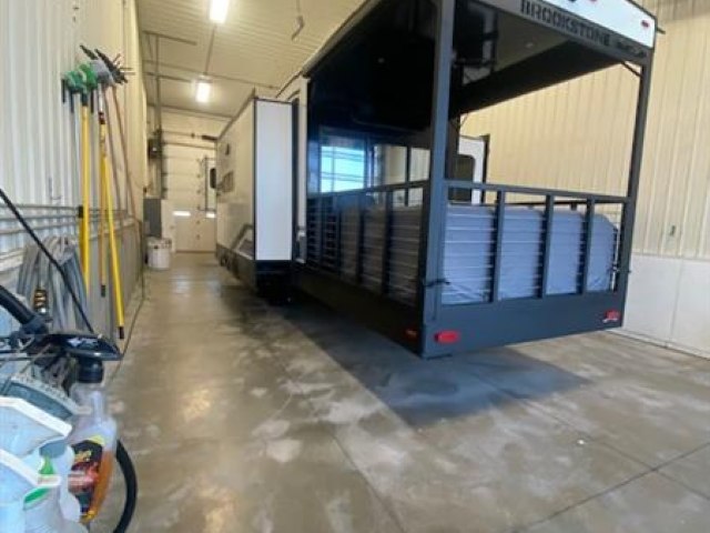 2025-coachmen-brookstone-932-p4