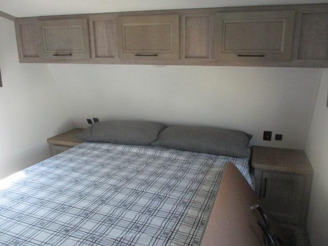 2024-dutchmen-voltage-vseries-303-p10