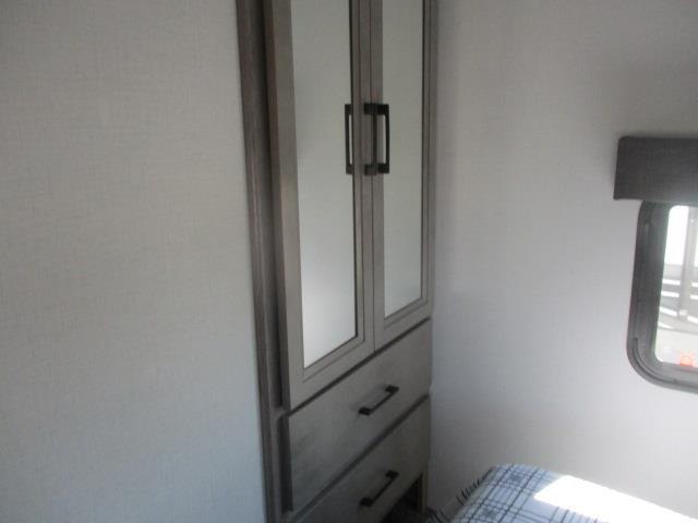 2024-dutchmen-voltage-vseries-303-p11