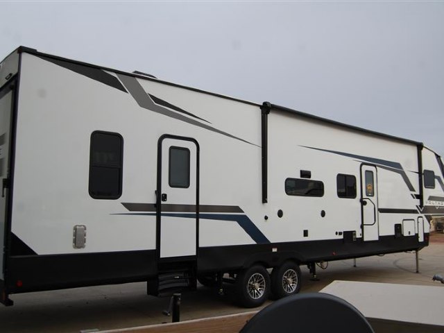 2024-dutchmen-voltage-vseries-862-p4