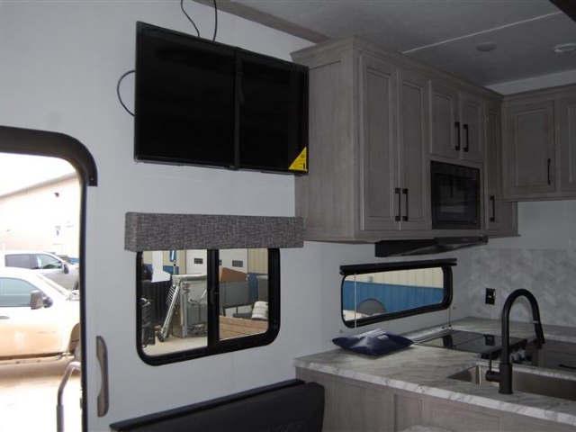 2024-dutchmen-voltage-vseries-862-p9